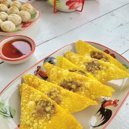 เกี๊ยวทอดไส้หมู