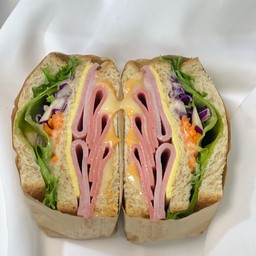 ชีส แฮม โบโลน่า