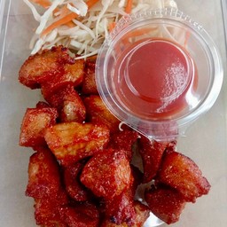 คอหมูทอดน้ำปลา