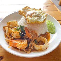 ข้าวพริกแกงทะเล