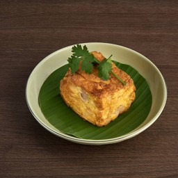 PRAWNS OMELETTE