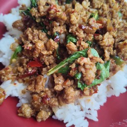 กระเพราเนื้อ