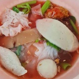 เส้นใหญ่เย็นตาโฟ