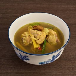 TANGY CHICKEN SOUP WITH TURMERIC