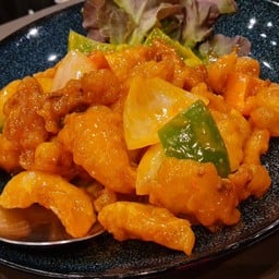 ปลาหมึกหอมกรอบผัดไข่เค็ม