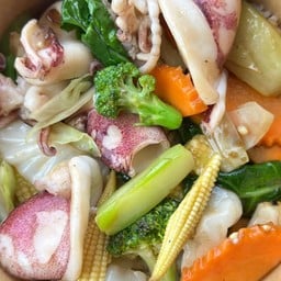 ทะเลผัดผักรวม