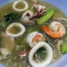 ราดหน้าทะเล