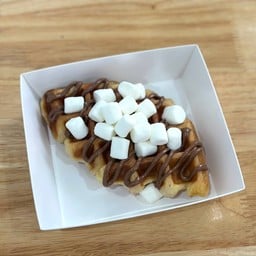 ครอฟเฟิล นูเทลล่า + มาชเมลโล่