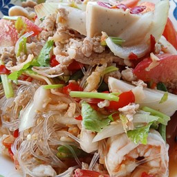 ยำรวมวุ้นเส้น