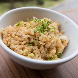 ข้าวผัดกระเทียม