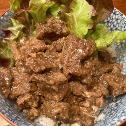 ข้าวบือโป๊ะโละเนื้อ