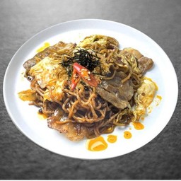 MALA YAKISOBA PORK/หม่าล่า ยากิโซบะหมู