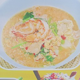 ก๋วยจั๊บญวนเมืองอุบล แม่นิภา