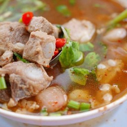 ต้มแซ่บกระดูกหมู แซ่บๆ