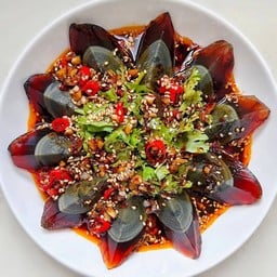 ไข่เยี่ยวม้า  凉拌皮蛋