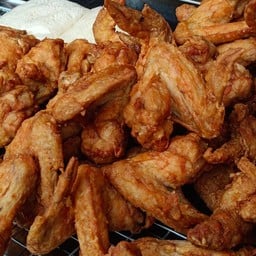 ไก่ทอดหาดใหญ่ตาม่อนของแทร่(เมือง) ตลาดจตุจักร