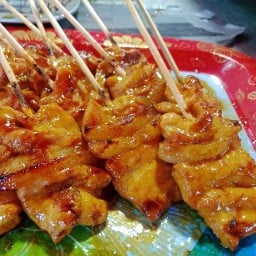 หมูปิ้ง ฟิน ฟิน +หมูปิ้งแจ่วเทียมเจียว+ลูกชิ้นทอด ประตูน้ำพระอินทร์