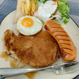 ชุดสุดคุ้ม  หมู