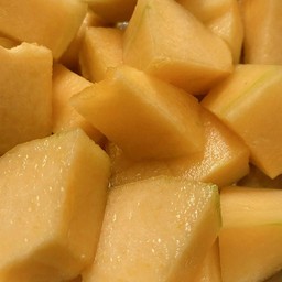 ร้านอ้อมผลไม้ สาขา 2