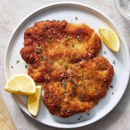 หมูชนิสเชอร์ Pork Schnitzel