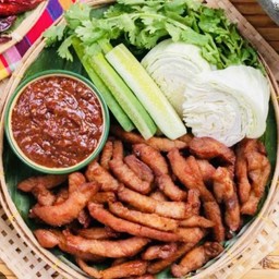 หมูทอดสะบัดน้ำปลา