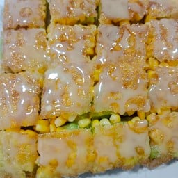 โรตีข้าวโพดใส่ไข่