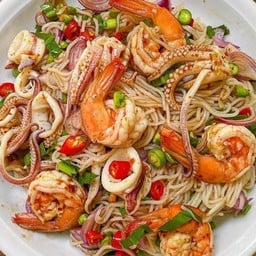 ส้มตำ Introvert  (กุ้งย่างน้ำจิ้มซีฟู้ด) ซอย ปากหมา วค.(ร้านของชำรั้วสีเขียว)