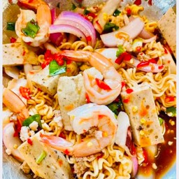 ยำมาม่ารวมมิตร