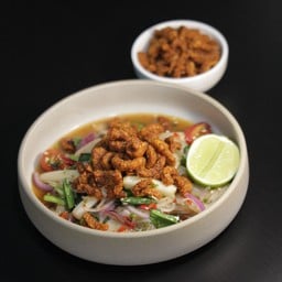 ยำเส้นเล็กน้ำพริกหมูกระจก