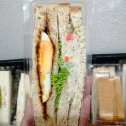 แซนวิชไข่ดาวพริกเผา+ทูน่าสลัด