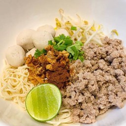 ก๋วยเตี๋ยวแห้ง