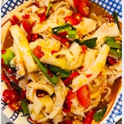 ก้อยผ้าขี้ริ้วสุขแบบเปรี้ยว