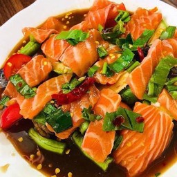 เหลาแซลมอน Salmon Laow , Esan Spicy Salad