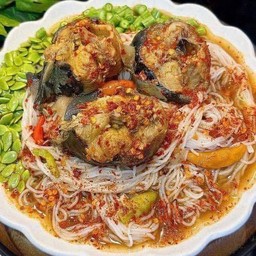 ขนมจีนน้ำยาป่าปลาดึกส์