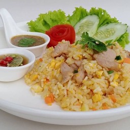 ข้าวผัดหมู