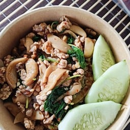 ข้าว+ผัดกะเพราเห็ดออรินจิ