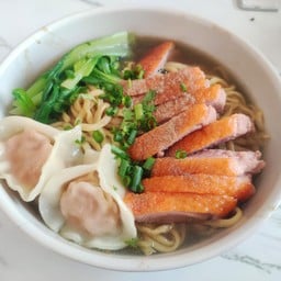 บะหมี่เกี๊ยวเป็ดย่าง