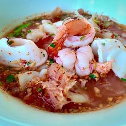 ก๋วยเตี๋ยวต้มยำทะเล