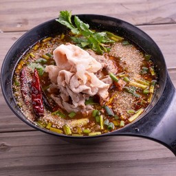 ต้มแซ่บแจ่วฮ้อนหมูสไลด์