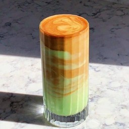 Avocado Caramel  Sauce Smoothies