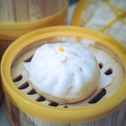 Salted Egg Buns ซาลาเปาไส้หมูสิบไข่เค็ม