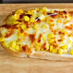 ปังแผ่นข้าวโพดเบคอนชีส