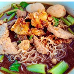 ครัว ก๋วยเตี๋ยวณะคร ตามสั่ง ส้มตำ