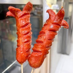 ไส้กรอกแดงจัมโบ้รมควันทอด(1ไม้)