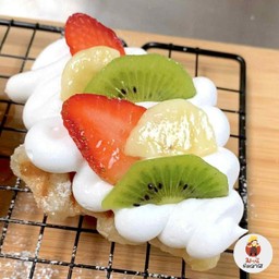 วิปสตอเบอรี่สดกล้วยกีวี่