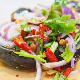 ยำไข่เยี่ยวม้า