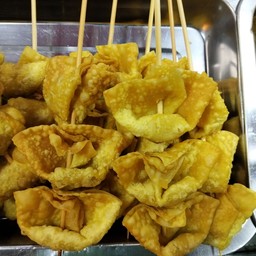 เกี๊ยวไส้หมู 3 ไม้