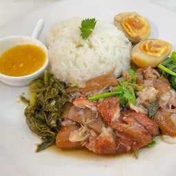 ขาวคาเฟ่ ตามสั่ง โรงอาหารวิศวกรรมศาสตร์ มธ