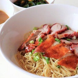 บะหมี่เกี๊ยวเป็ดย่าง+หมูแดง