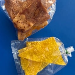 เกี๊ยว กับ กรอบเย็นตาโฟ